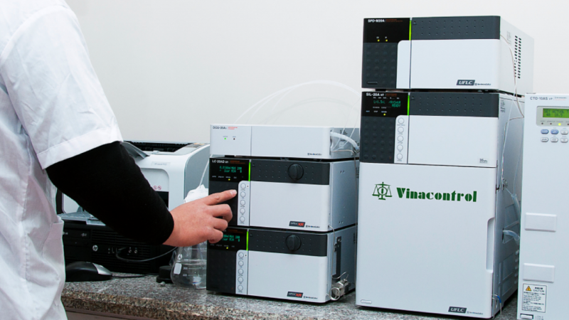 testing_laboratory_at_vinacontrol_800