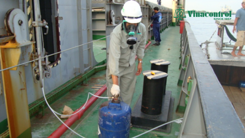 vinacontrol_cung_cap_dich_vu_hun_khu_trung_chuyen_nghiep_800